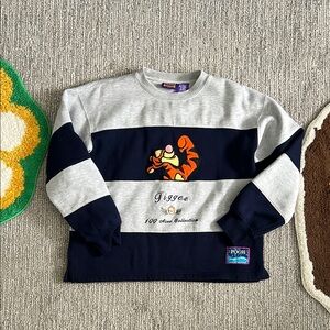 Disney Tigger Adult Medium Sweatshirt - Gray and Navy